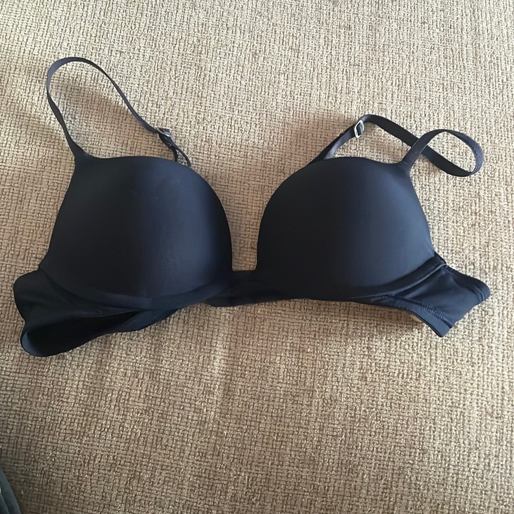 Abercrombie & Fitch Navy Blue Push Up Bra 32A